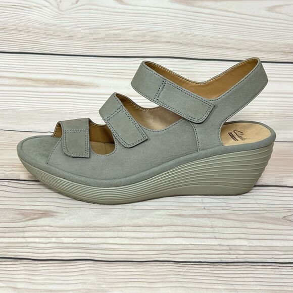 Clarks Reedly Juno Wedge Sandals Womens 8W Sage Nubuck Leather Triple Strap Shoe - Picture 4 of 15